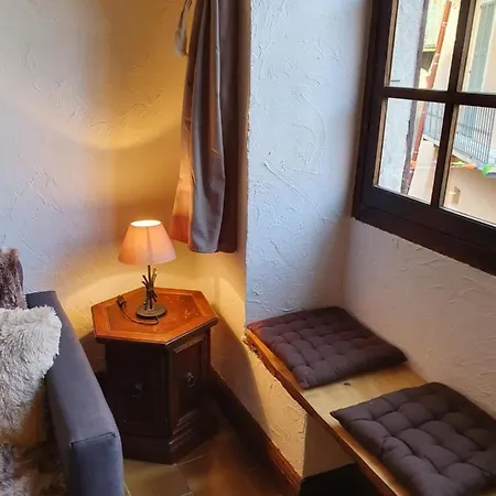 Un Studio, Histoire : Le Palais Gubernatis. Saint-Martin-Vesubie